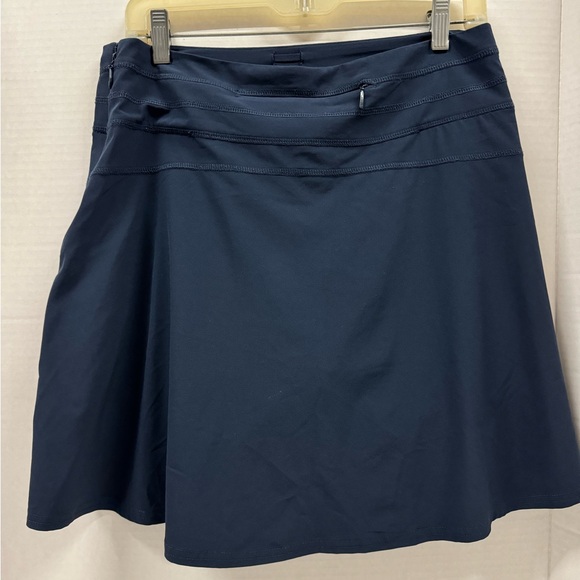 Navy Athleta side zip skirt with built in short size 6 - Picture 3 of 8